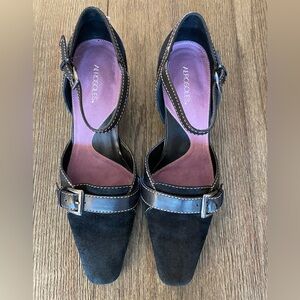 Aerosoles Women’s Shoes size 6.5 Buckle heels black leather and black suede.